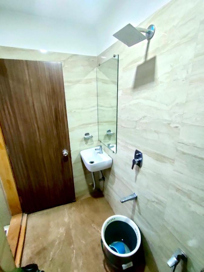 Hotel Sankalp Нави Мумбаи Экстерьер фото